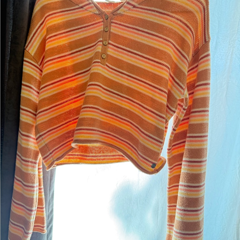 Roxy Striped‎ Crop Top - Picture 4 of 9